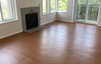 Queen Anne west facing 1 Bedroom patio secure building and garage