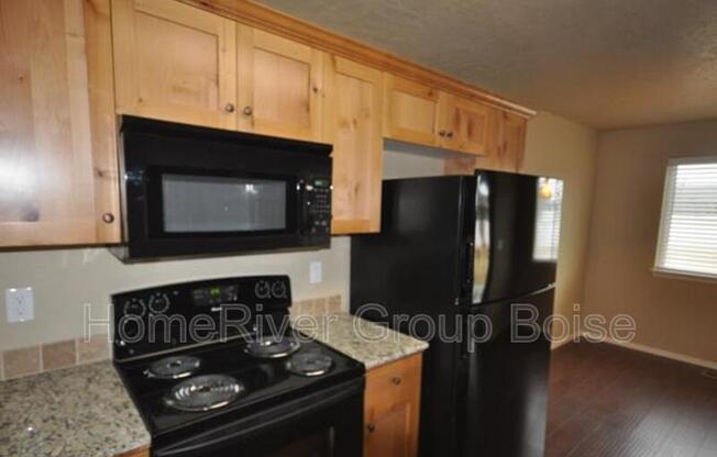 865 N BONSAI LN