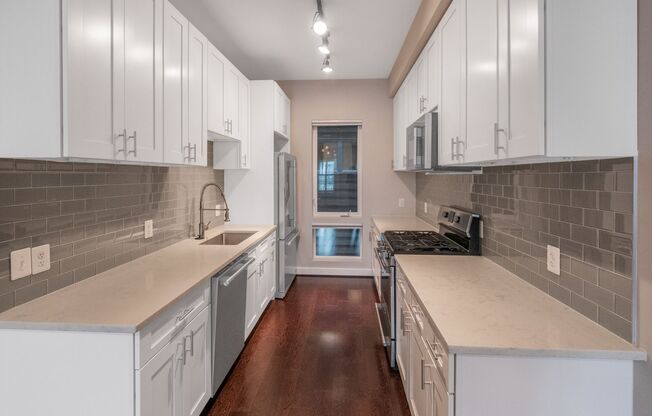 Beautiful 2 BR/2 BA Condo in Columbia Heights!