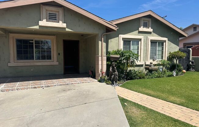 Wonderful 4-bed/3-bath gated home in Azusa.