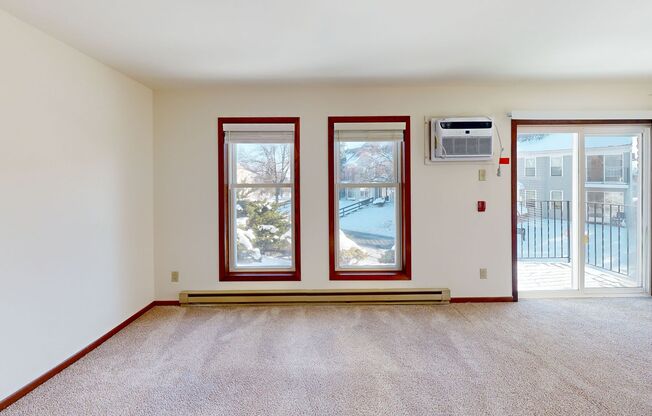 2 beds, 1 bath, 950 sqft, $1,780, Unit 7618RA