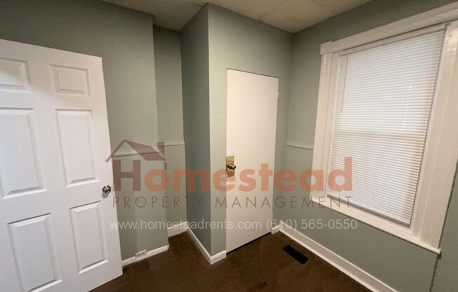 3 beds, 1 bath, $1,600