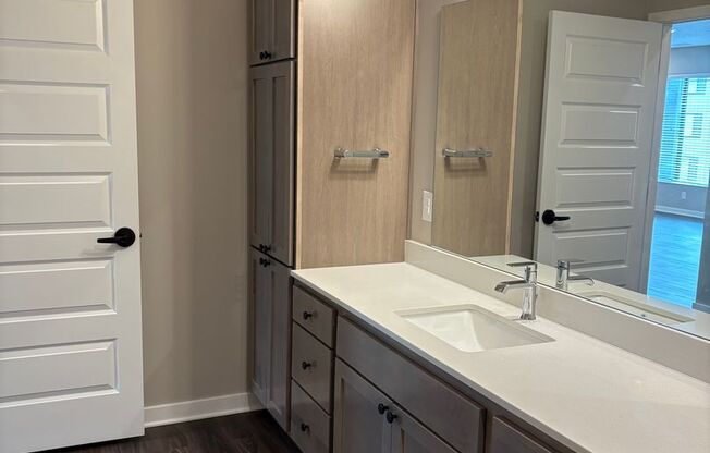 1 bed, 1 bath, 954 sqft, $1,549, Unit 209