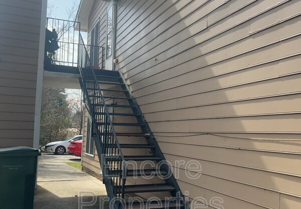 2532 S ROXBORO ST