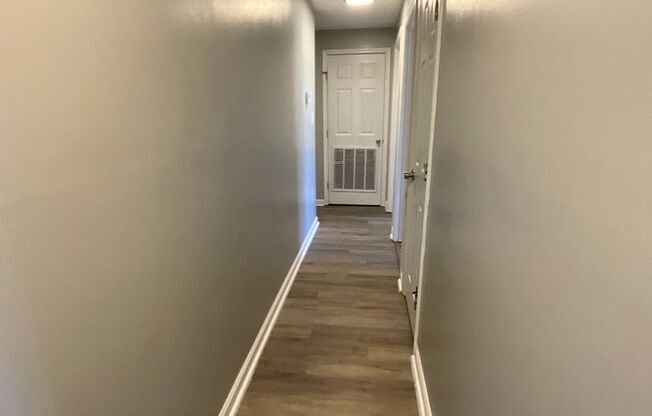 Creekview Apartments - Kingsport, TN