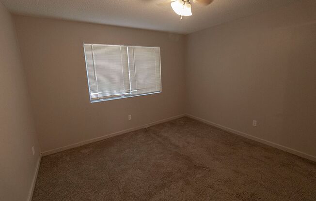 2 beds, 1 bath, $1,900, Unit # 7