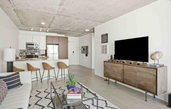 2101 S Wabash Ave