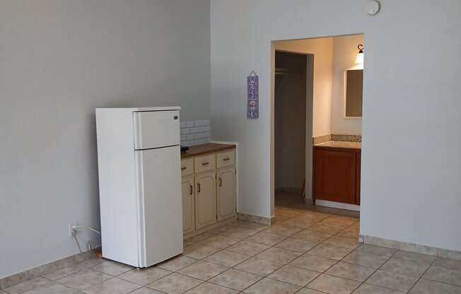 8421 S ORANGE BLOSSOM TRL