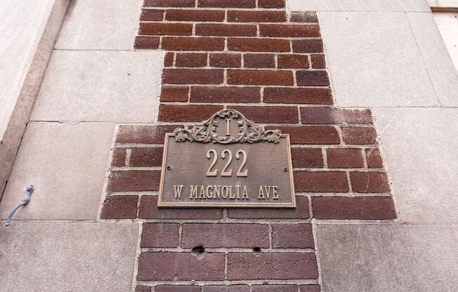 222 W Magnolia Ave