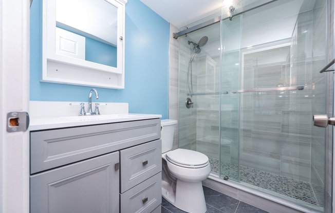 4 beds, 3.5 baths, 1,900 sqft, $5,800, Unit T8