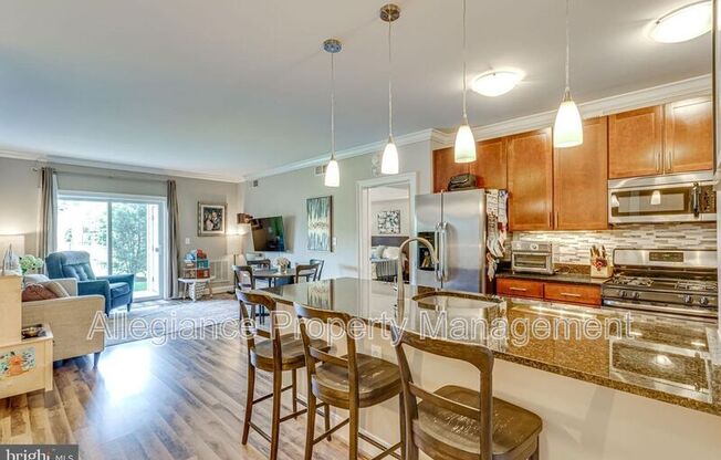 6301 EDSALL RD #512
