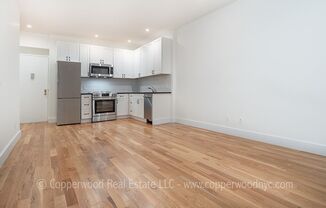 2 beds, 1 bath, 700 sqft, $4,495, Unit 2C