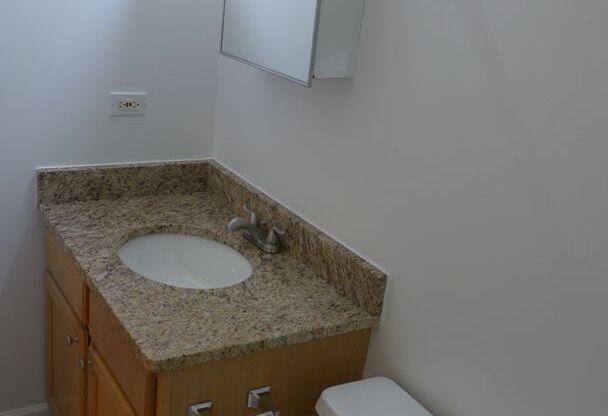 1 bed, 1 bath, 600 sqft, $1,595, Unit 202