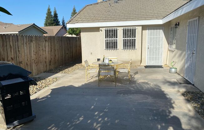 3 beds, 2 baths, $2,900