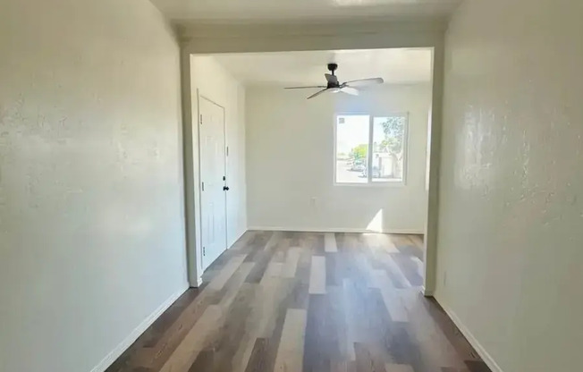800 E CHANDLER BLVD