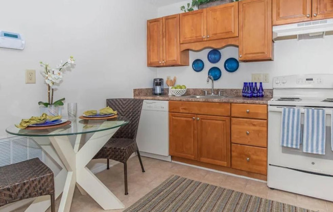 1 bed, 1 bath, 590 sqft, $950, Unit G-0705