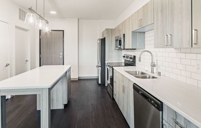 1 bed, 1 bath, 658 sqft, $1,705, Unit Unit 306