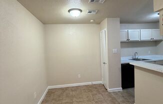 1 bed, 1 bath, 682 sqft, $905, Unit 717