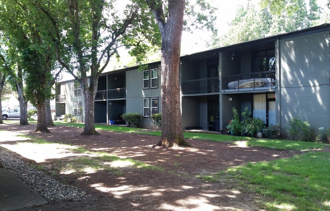 2 beds, 1 bath, 625 sqft, $1,495, Unit 211