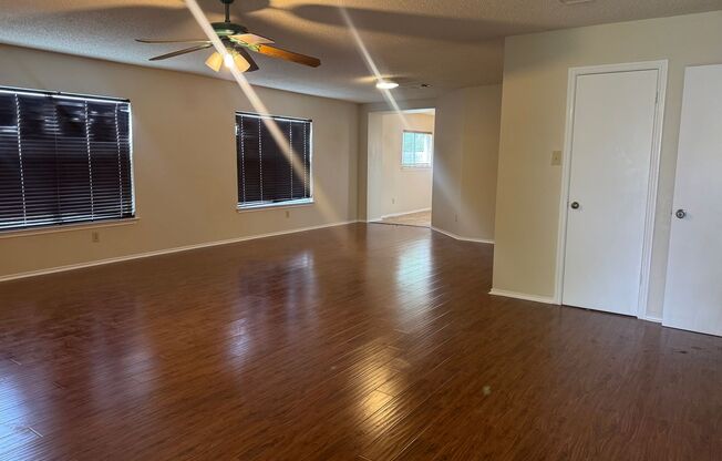 Beautiful 3/2 Home Available for Lease In NW San Antonio!