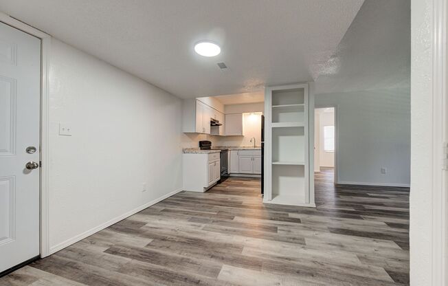 2 beds, 2 baths, 1,050 sqft, $899