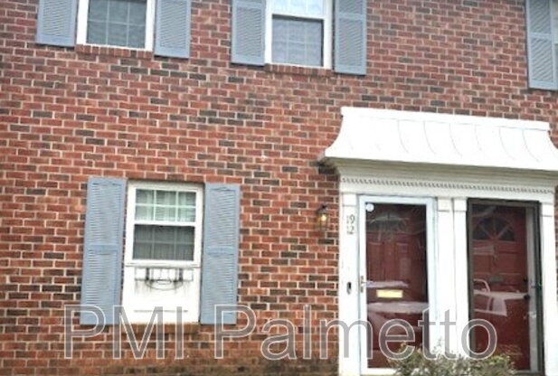 1912 ASHFORD LN