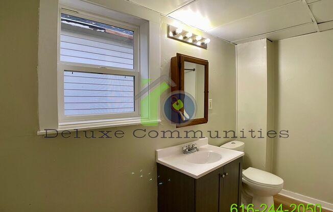 3 beds, 1 bath, $1,485, Unit 1