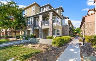 CAMBRIAN/ WILLOW GLEN - Sensational, modern, and luxurious townhome