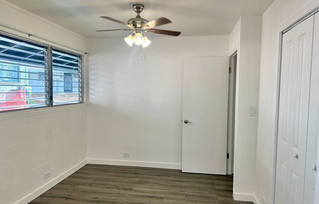 Single level 3 bedroom 2 bath townhome in Waialae Kahala Area