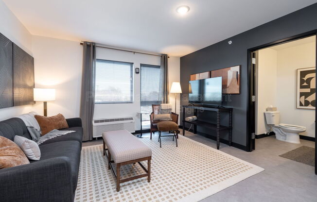 1 bed, 1 bath, 449 sqft, $745, Unit 118