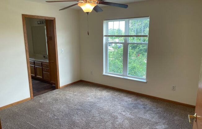 2 beds, 2 baths, 1,223 sqft, $1,710, Unit 929-209