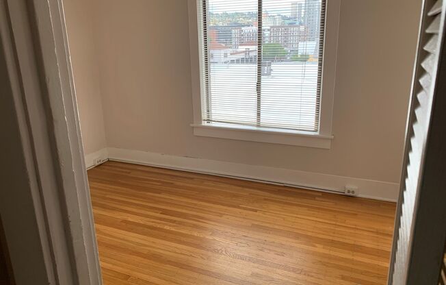 Melcliff Apartments