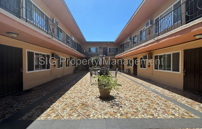 1 bed, 1 bath, 650 sqft, $1,737.5, Unit 15