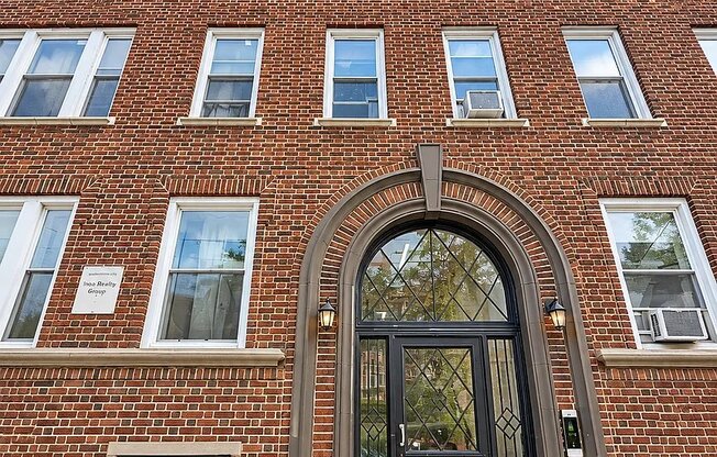 235 BIDWELL AVE