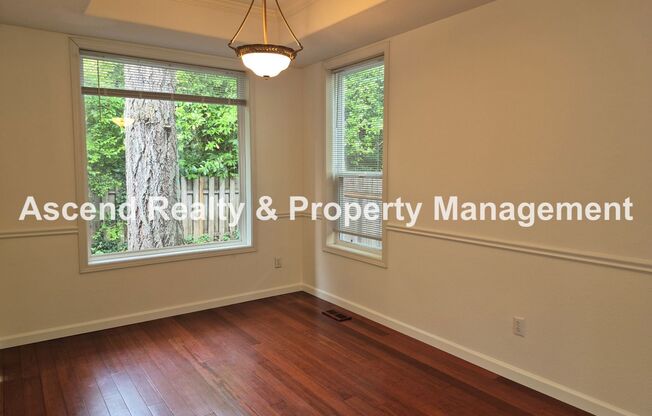 New Price!! Available Now Stunning 2 Level Traditional Close to Bridgeport & I5 New Paint & Updated Kitchen