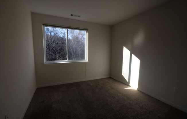 2 beds, 2 baths, 1,320 sqft, $3,495, Unit 517