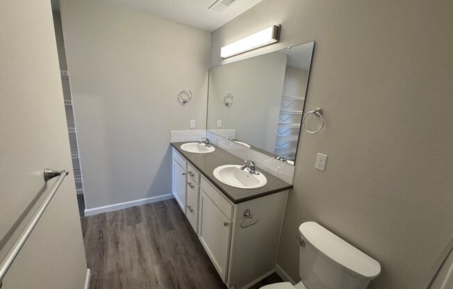 Brand New 3 Bed / 2.5 Bath Duplex! $250 Amazon Gift Card! *FIRST MONTH'S RENT IS FREE!*