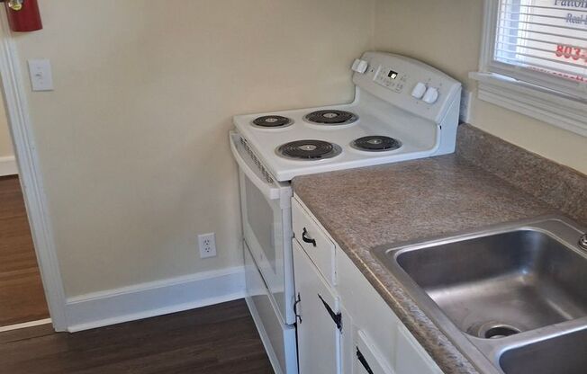 3 beds, 1 bath, $1,395