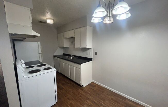 1 bed, 1 bath, 675 sqft, $795, Unit 218