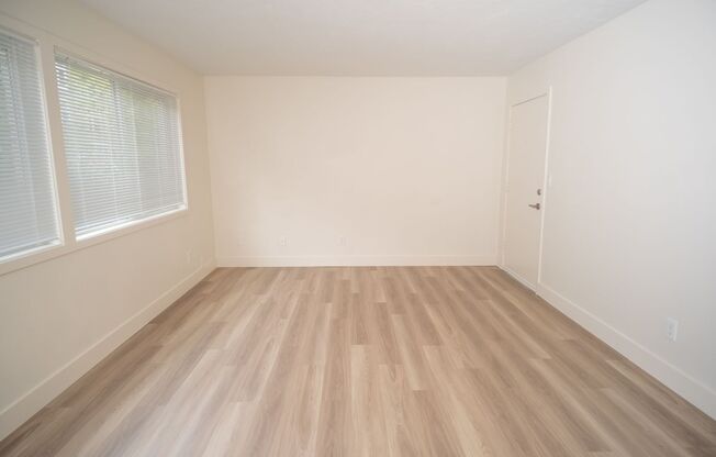 2 beds, 1 bath, 840 sqft, $1,750, Unit 58-8