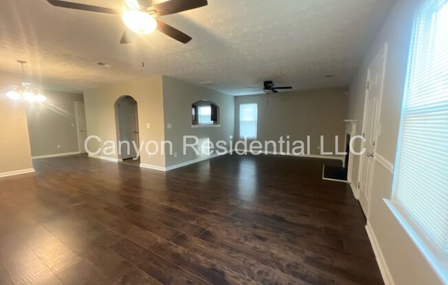 3 beds, 2.5 baths, $1,900