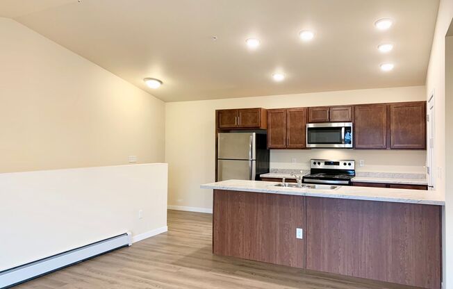 2 beds, 2 baths, 1,004 sqft, $1,430, Unit HO 129-02