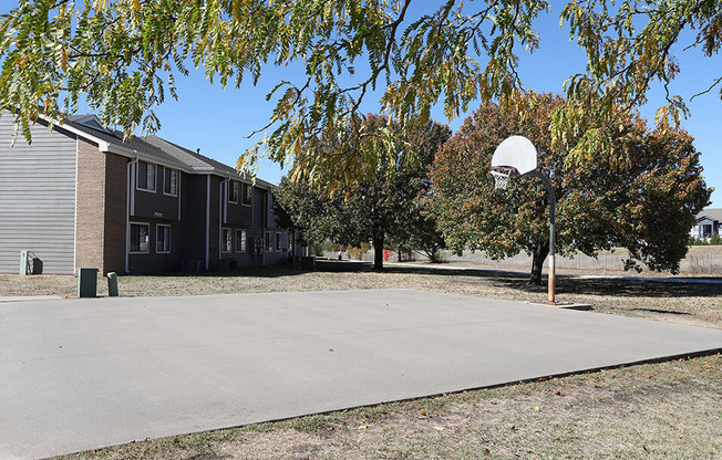 Basketball Court at Cross Creek Apartments and Townhomes