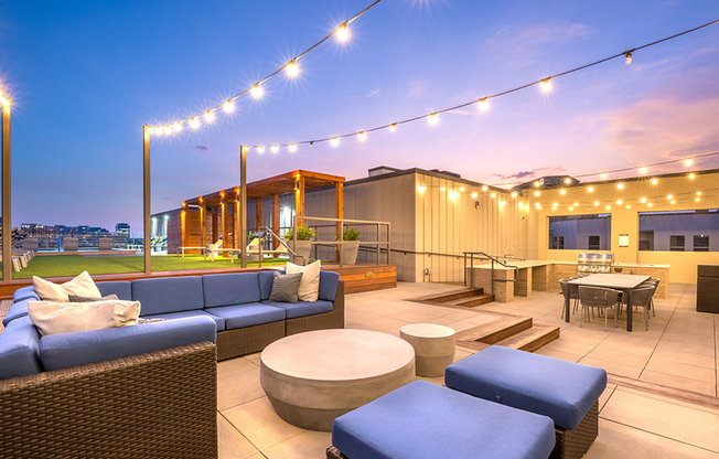 Rooftop resident lounge great for entertaining