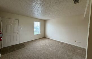 2 beds, 1 bath, 1,054 sqft, $775, Unit Apt A