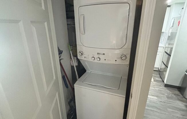 1 bed, 1 bath, 900 sqft, $2,650, Unit 114