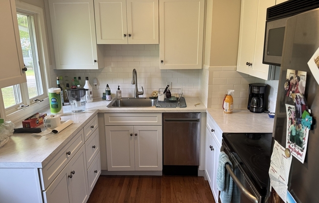 16 SARAN AVE