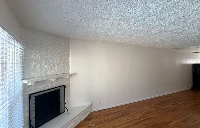 1 bed, 1 bath, 633 sqft, $2,800, Unit 17010-7