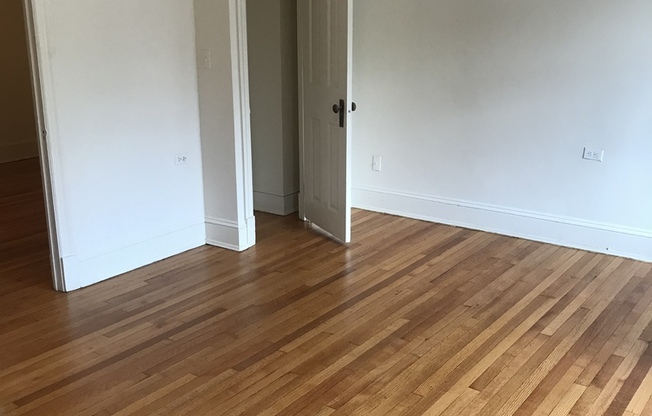 1 bed, 1 bath, 450 sqft, $1,229, Unit 107-1A