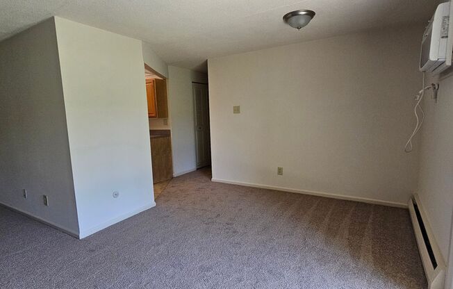 2 beds, 1 bath, 900 sqft, $1,525, Unit 317